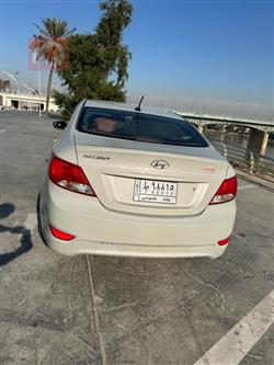 هیوندای ئەکسنت